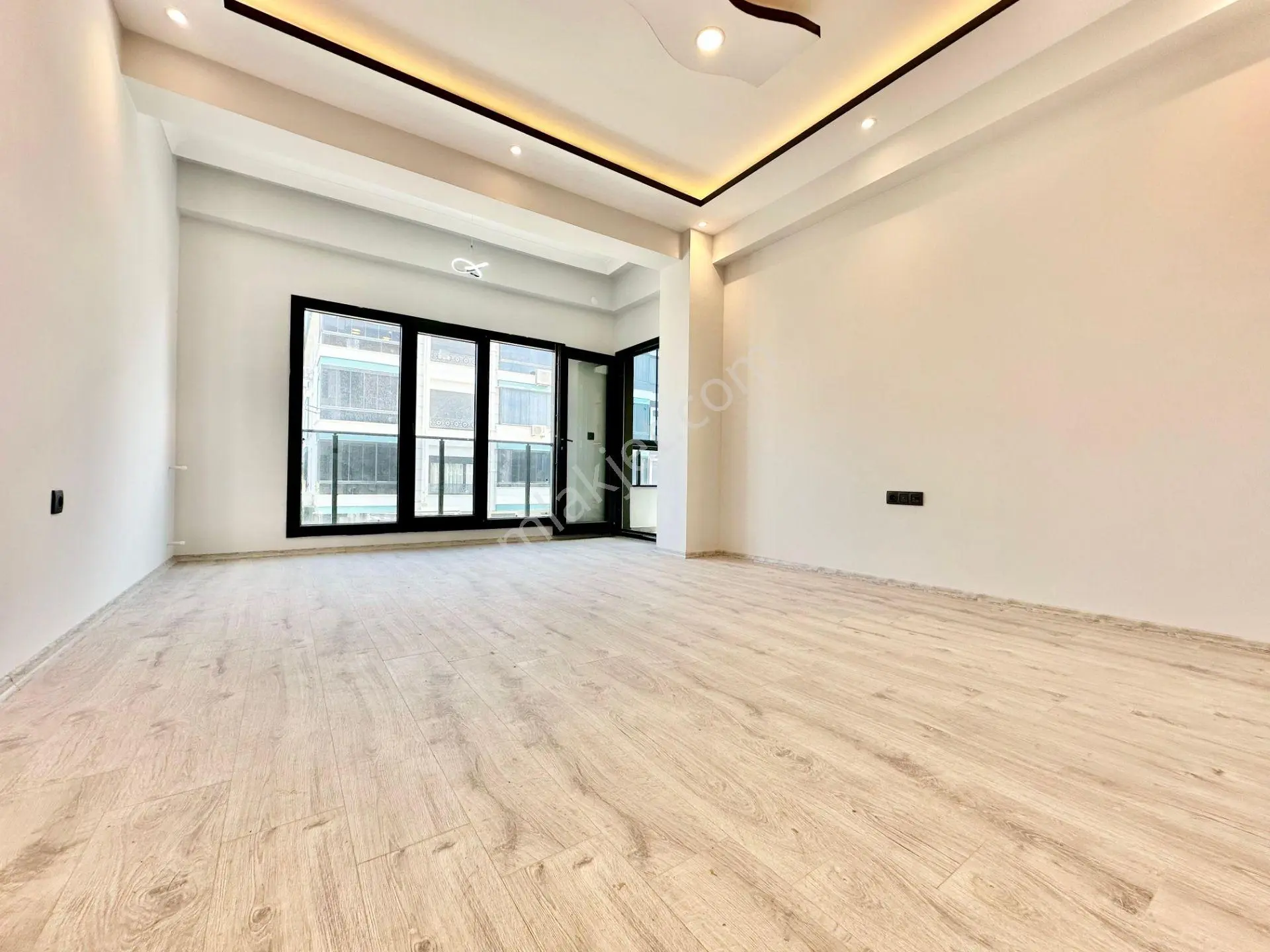 ꧁ay Emlaktan꧂akçay'da Denize 300 M Arakat Şık Tasarımlı Ebeveyn Banyolu Satılık 2+1 Ultra Lüx Daire — fotoğraf 9