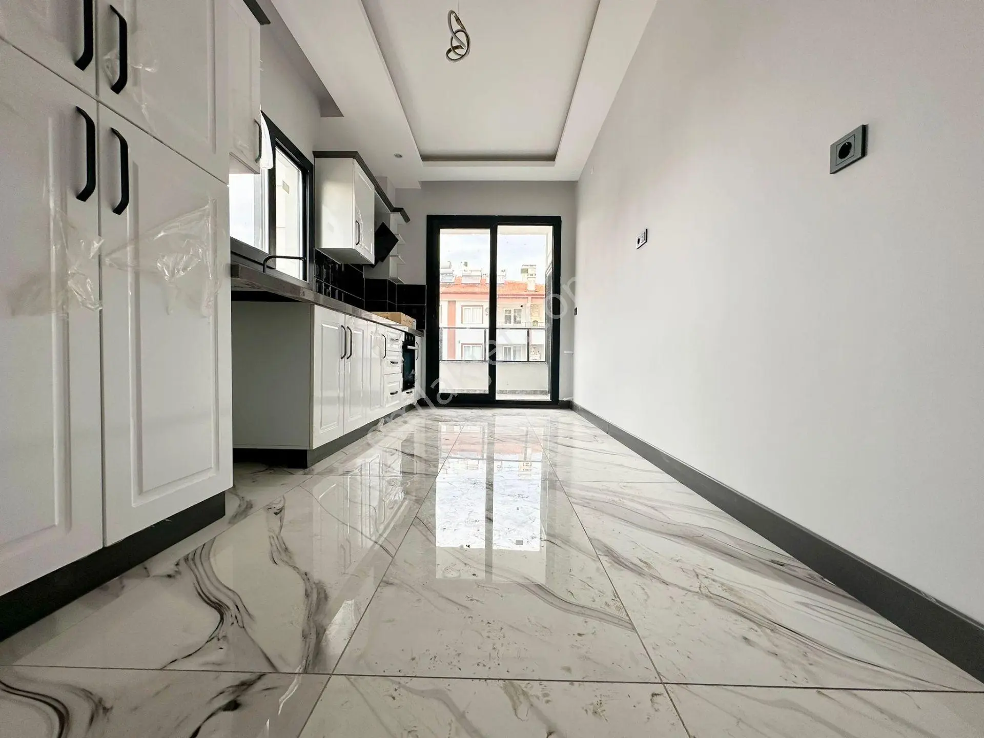 ⭐ay Emlak'tan⭐altınkum'da Arakat Doğalgazlı Denize 300 Mt Şık Tasarımlı Satılık 2+1 Lüks Daire — fotoğraf 3