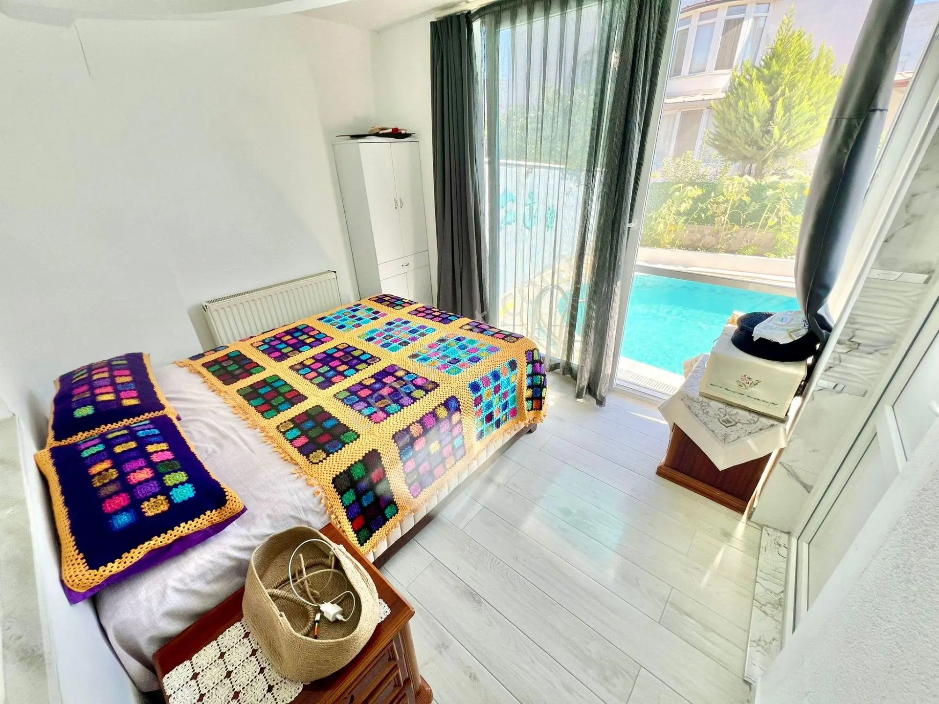 ꧁ Ay Emlak'tan꧂burhaniye'de Kendine Ait Havuzlu Geniş Bahçeli Satılık 3+1 Müstakil Villa — fotoğraf 14