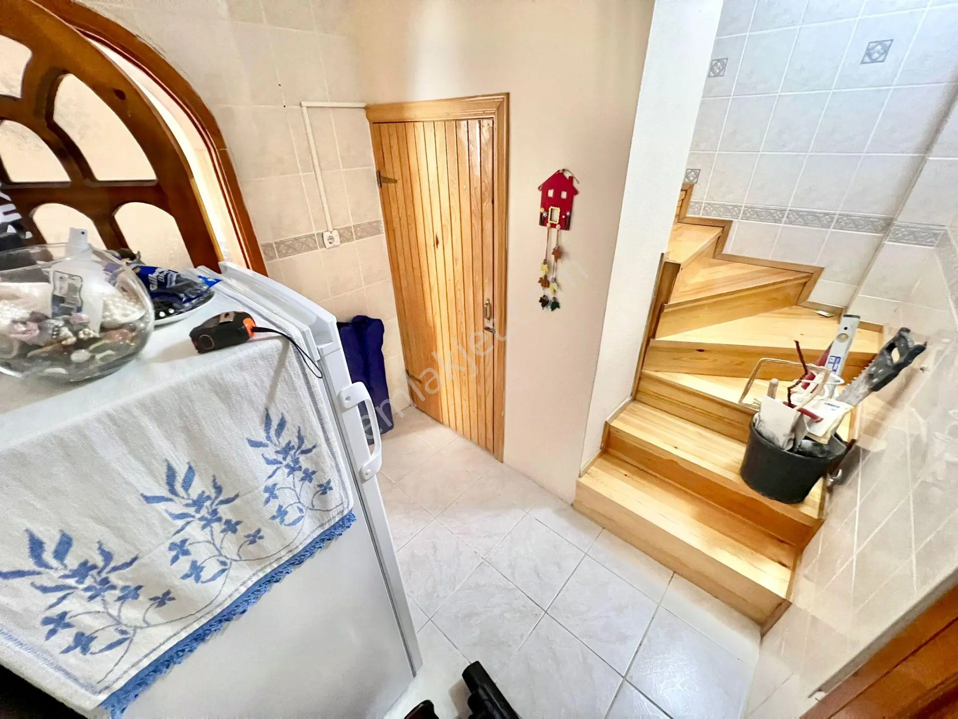 ꧁ Ay Emlak'tan꧂burhaniye'de Kendine Ait Havuzlu Geniş Bahçeli Satılık 3+1 Müstakil Villa — fotoğraf 18