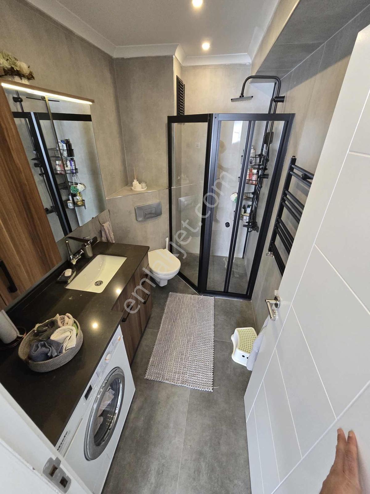 Şerifali Lavella 1 De Prestijli Konumda 3+1 Yenilenmiş Satılık — fotoğraf 25