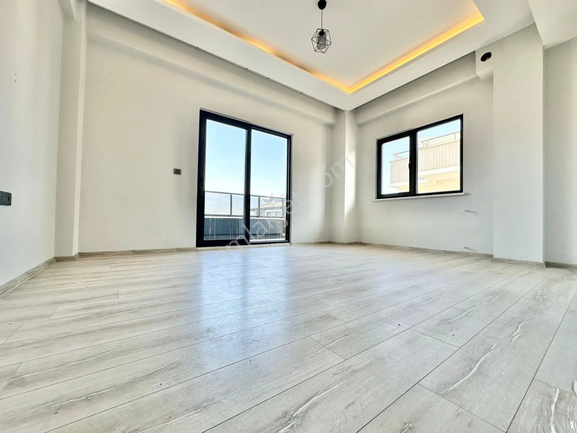 ꧁ay Emlaktan꧂akçay'da Tasarım Harikası Kazdağları Eteklerinde Satılık 3+1 Ön Cephe Dubleks Daire — fotoğraf 16
