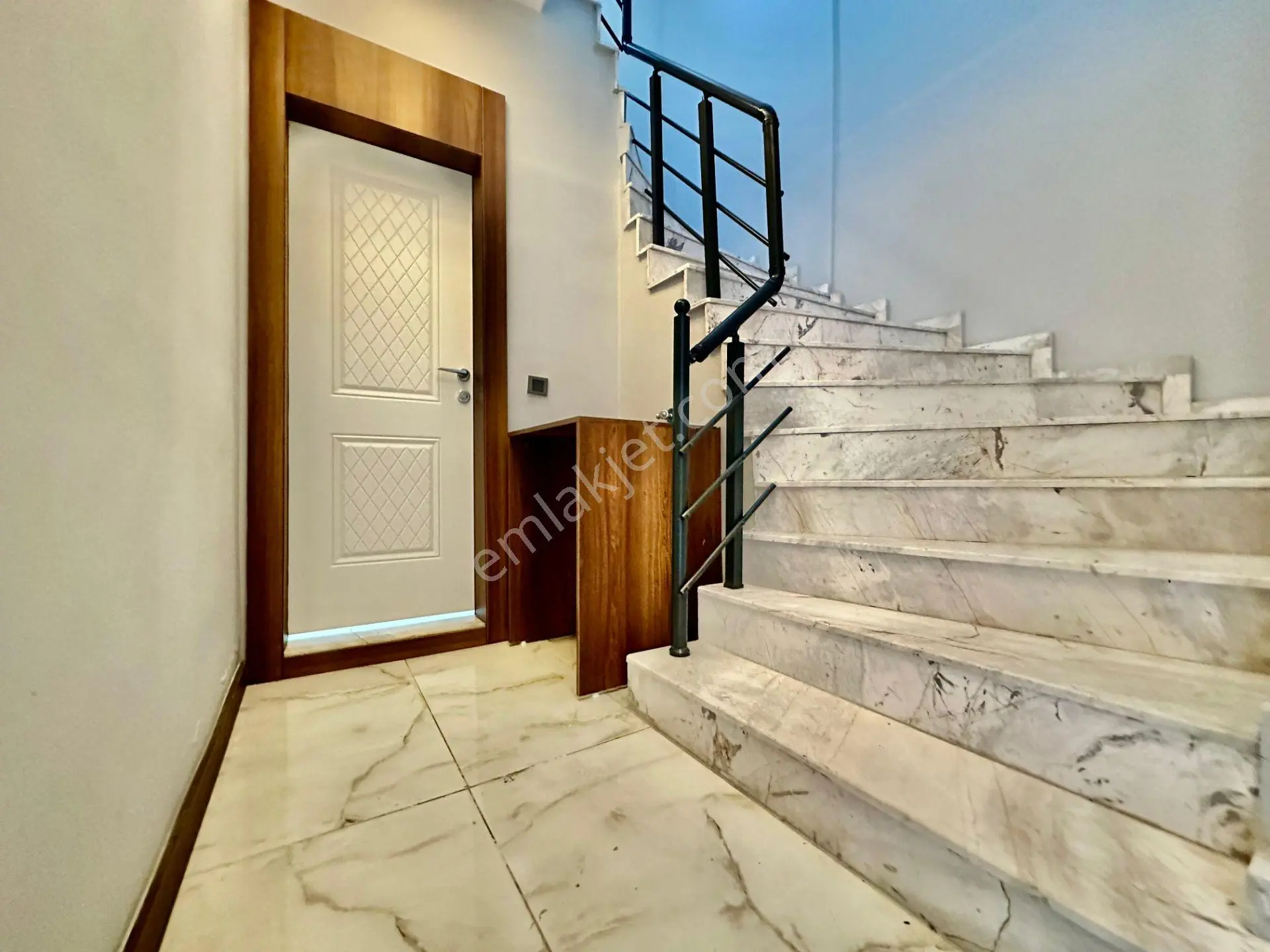꧁ay Emlaktan꧂akçay'da Tasarım Harikası Kazdağları Eteklerinde Satılık 3+1 Ön Cephe Dubleks Daire — fotoğraf 24