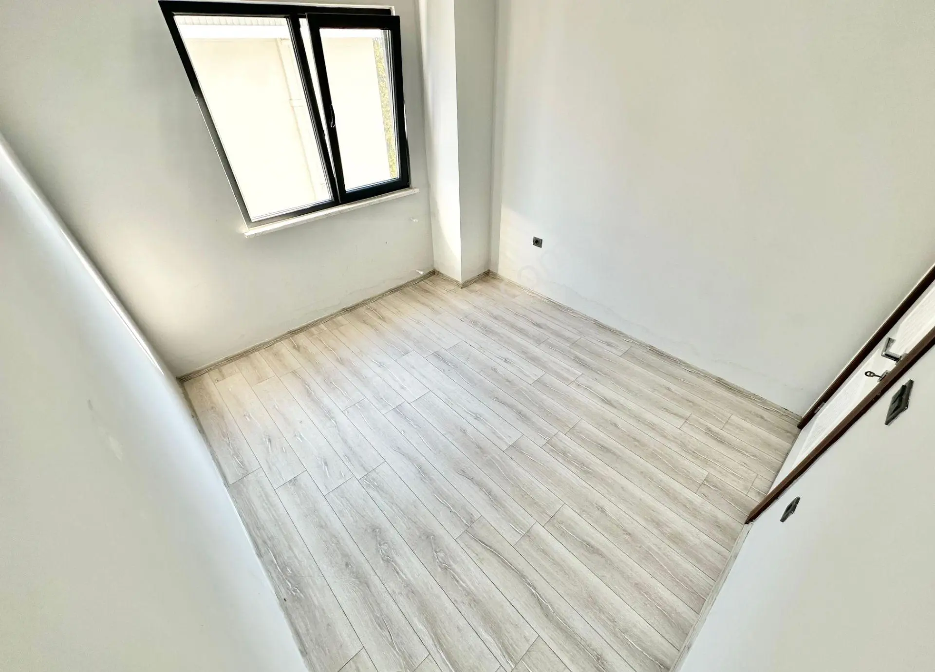꧁ay Emlaktan꧂akçay'da Tasarım Harikası Kazdağları Eteklerinde Satılık 3+1 Ön Cephe Dubleks Daire — fotoğraf 27
