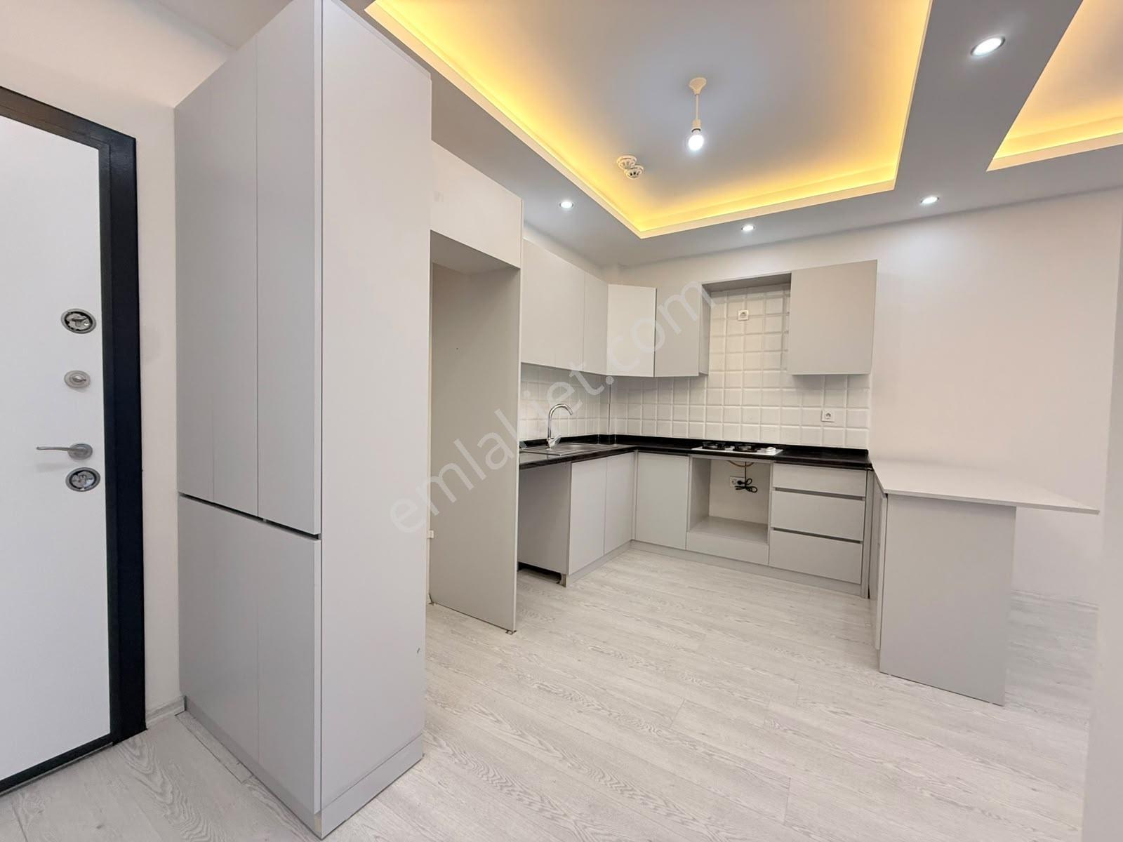 Han Emlak'tan Erdemli Tömük'te Satılık 1+1 — fotoğraf 4