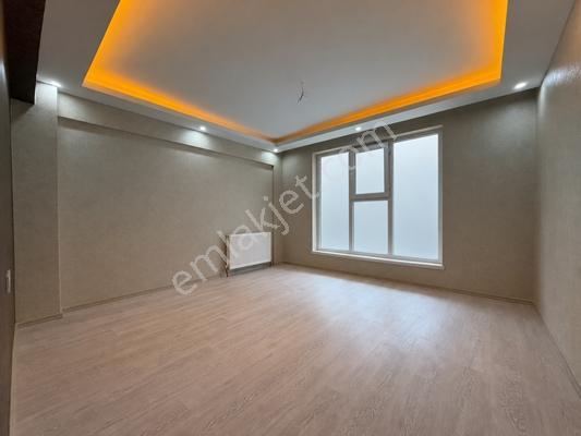 Yuvam'dan Merkezi Konumda Masrafsız Acil Satılık 3+1 Daire — fotoğraf 8