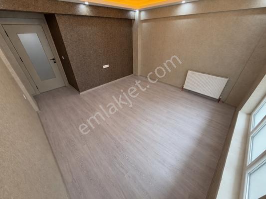 Yuvam'dan Merkezi Konumda Masrafsız Acil Satılık 3+1 Daire — fotoğraf 10