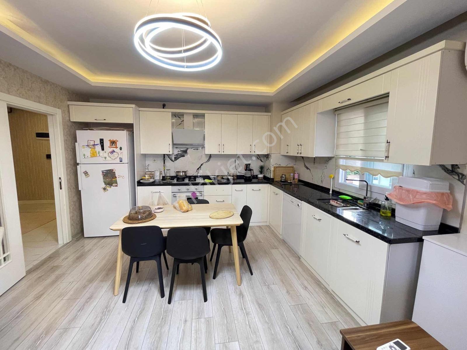 Ra Gayrmenkul Ergenekon Mh Site İçi Lüks 3+1