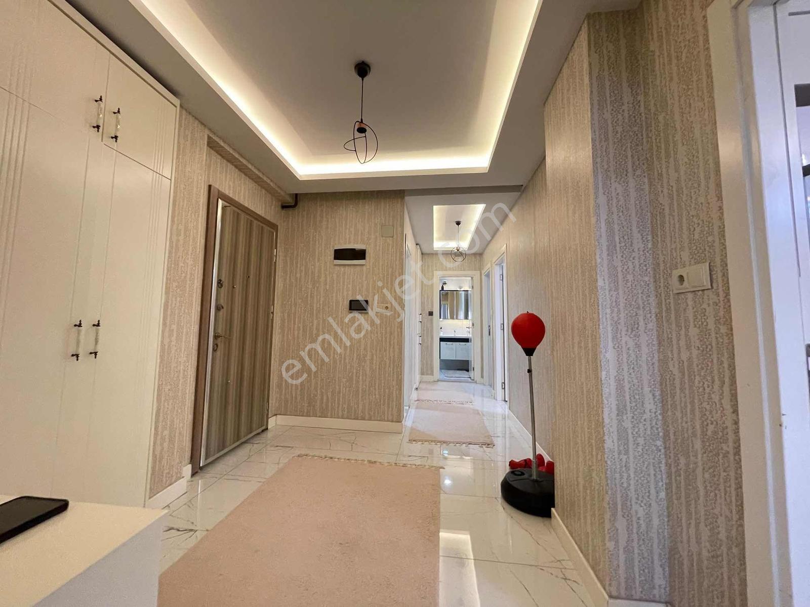 Ra Gayrmenkul Ergenekon Mh Site İçi Lüks 3+1 — fotoğraf 24