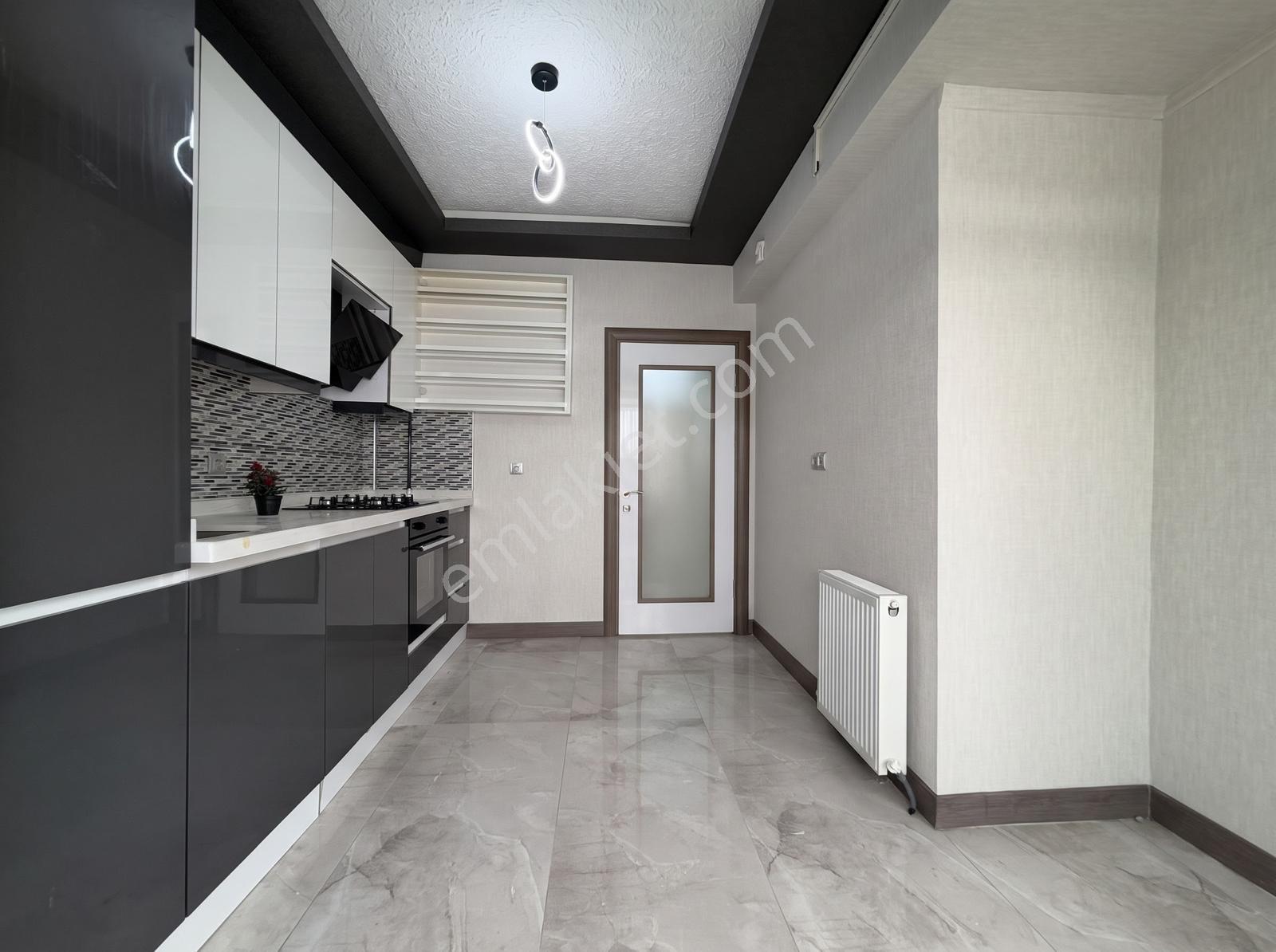 Yuv*** Masrafsız Park Cephe 3+1 Kredi Limitsiz Acil Satılık — fotoğraf 6
