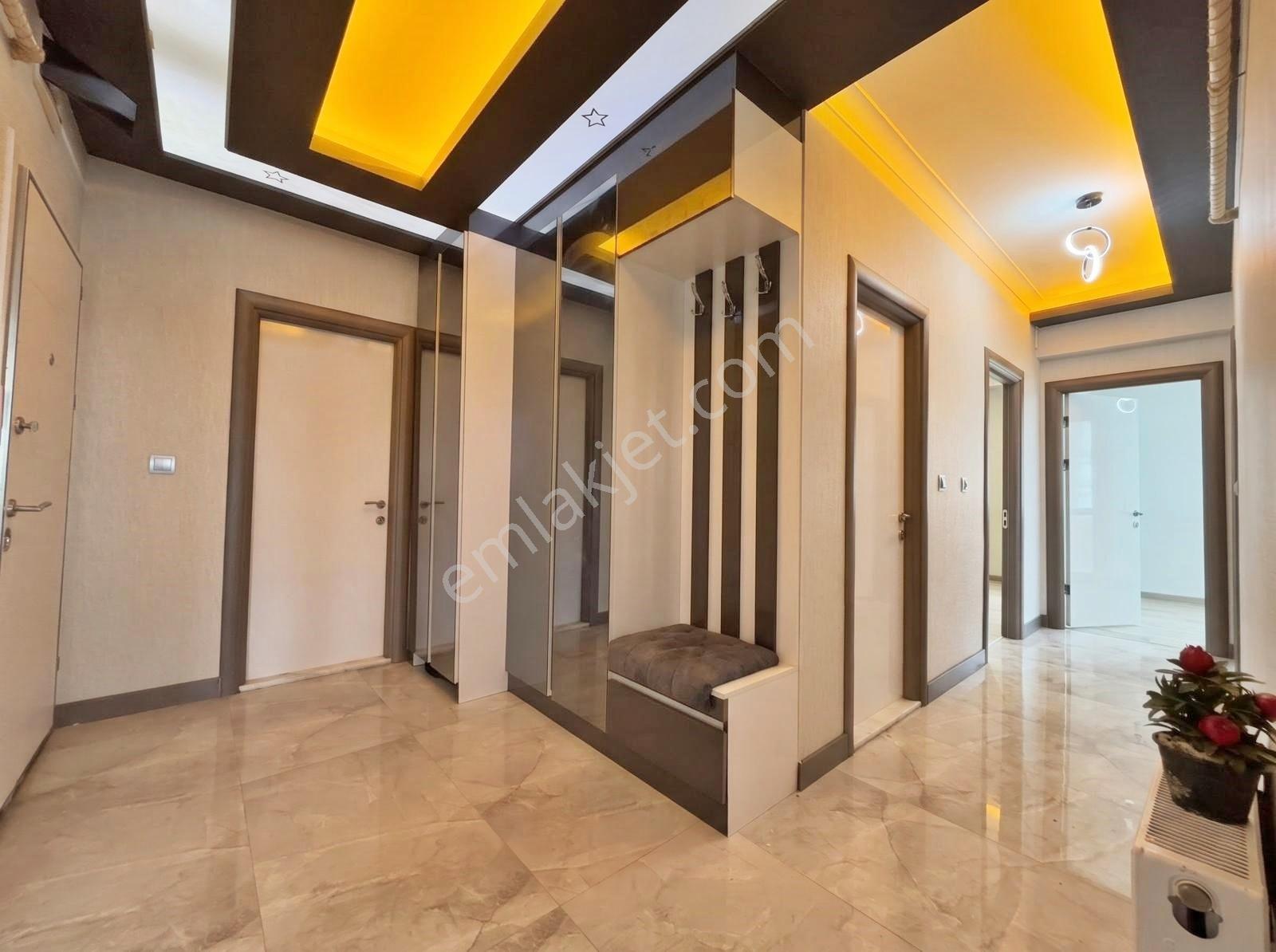 Yuv*** Masrafsız Park Cephe 3+1 Kredi Limitsiz Acil Satılık — fotoğraf 35