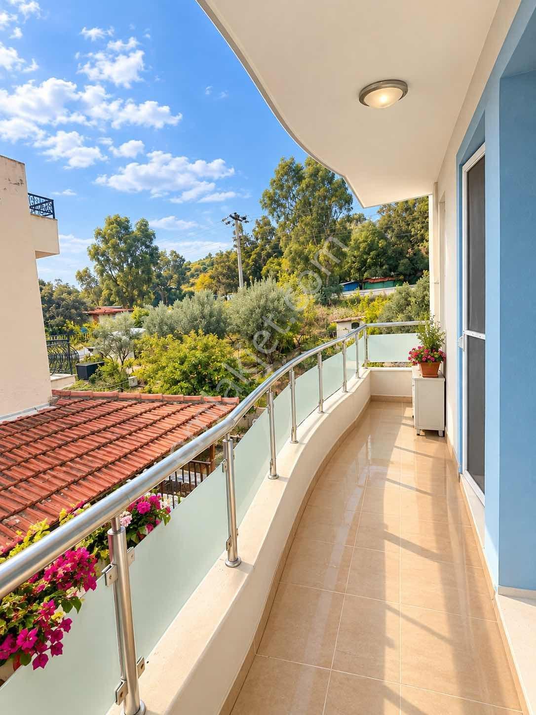 Yenifoça'da Denize 150 Mt Mesafede Satılık 3+1 Teraslı Dubleks — fotoğraf 34
