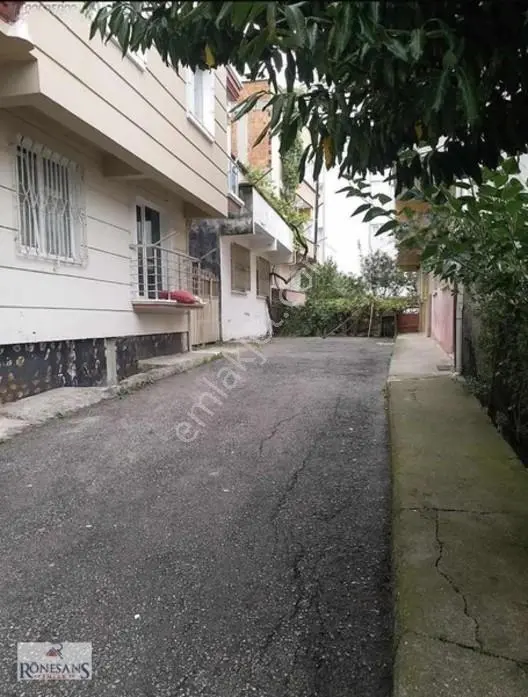 Rönesans Emlaktan Tek Katlı Müstakil Ev — fotoğraf 8