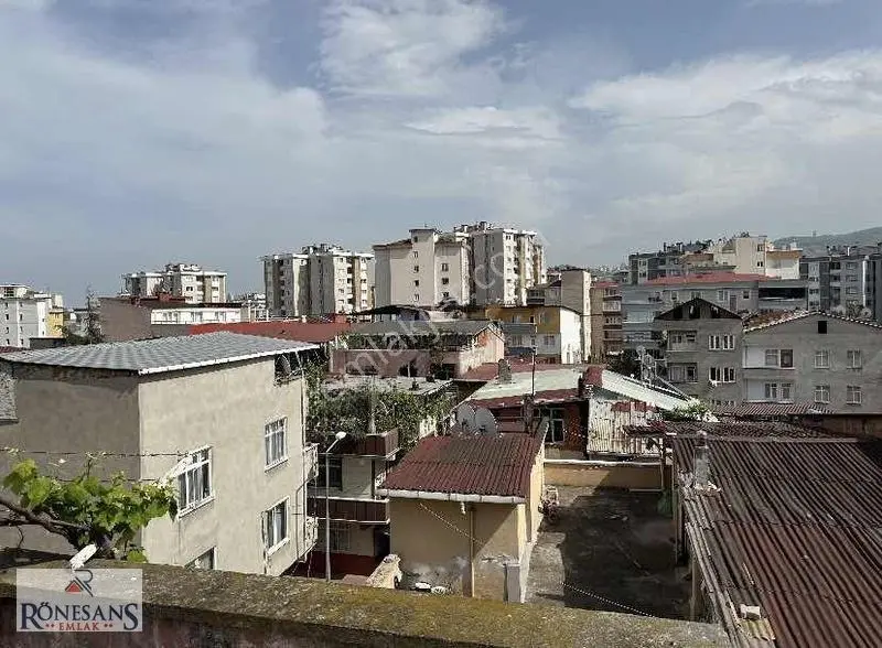 Rönesans Emlaktan Tek Katlı Müstakil Ev — fotoğraf 15