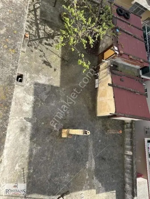 Rönesans Emlaktan Tek Katlı Müstakil Ev — fotoğraf 16