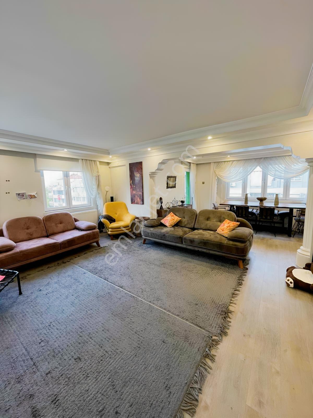 Net Premiumdan Lise Caddesinde 180m2 Komple Yenilenmiş 3+1 Daire — fotoğraf 23