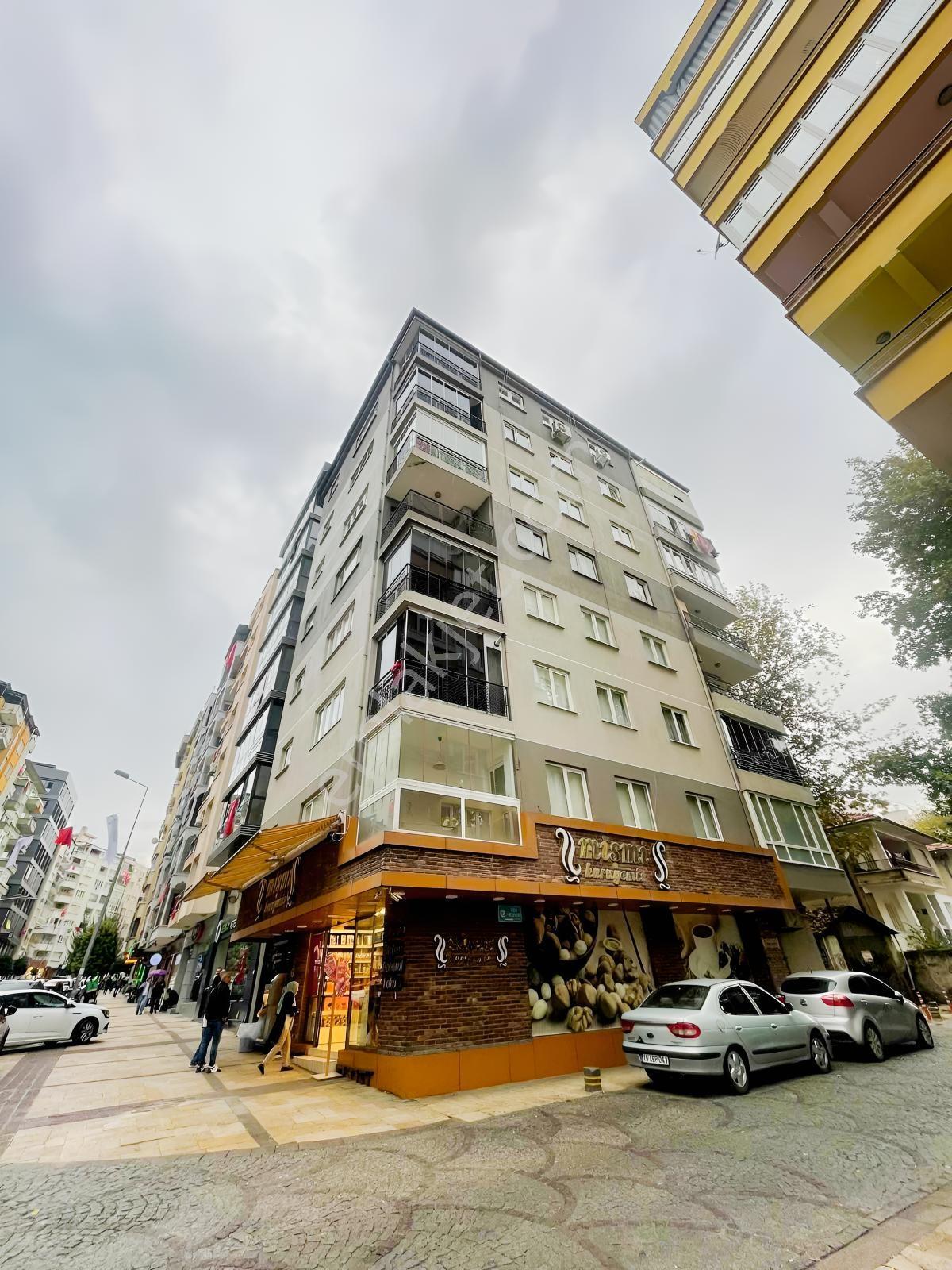 Net Premiumdan Lise Caddesinde 180m2 Komple Yenilenmiş 3+1 Daire — fotoğraf 27