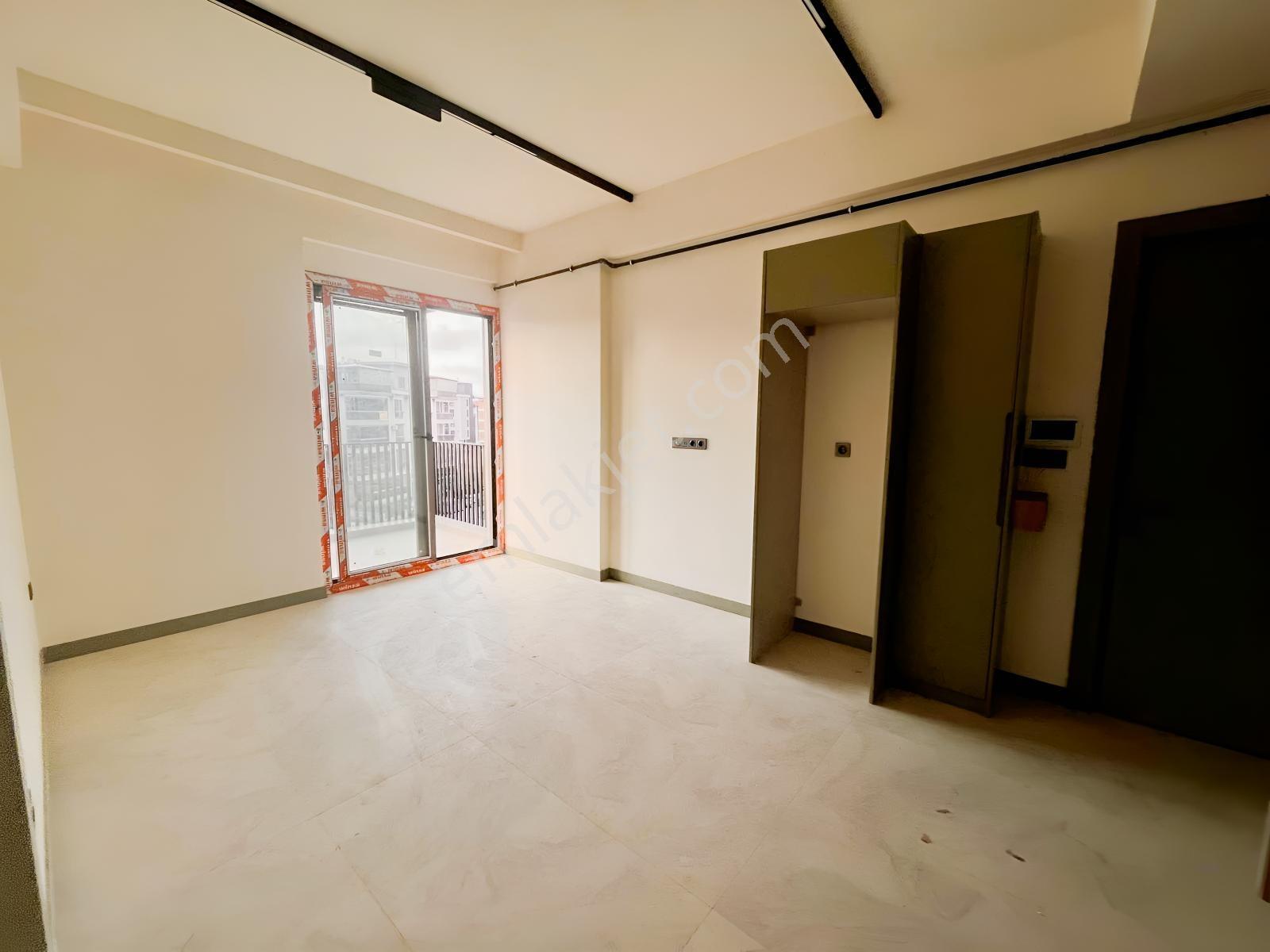 Karahasanlı Mahallesi'nde Yatırımlık 1+1 Apart — fotoğraf 3