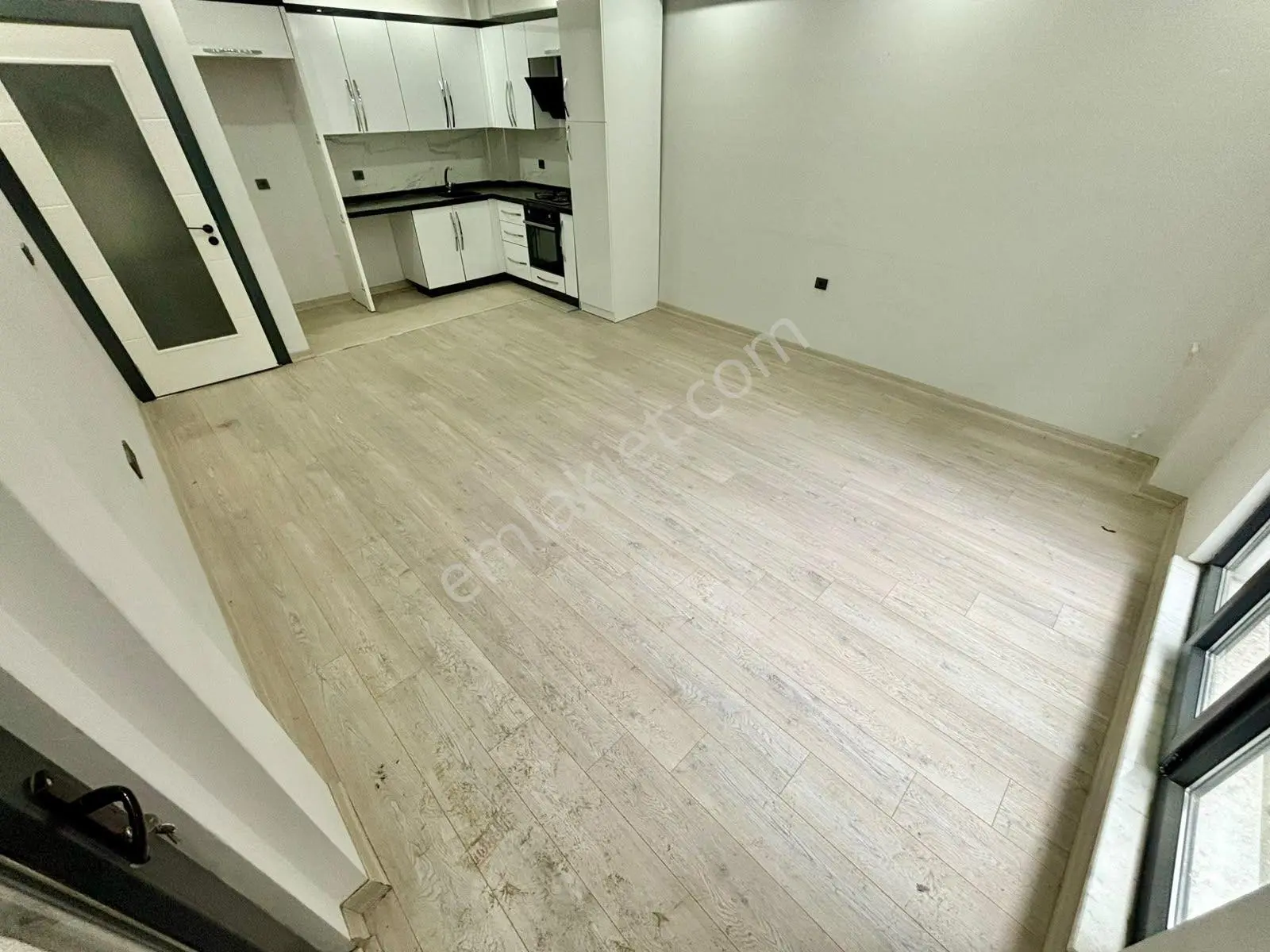 ꧁ay Emlaktan꧂ Akçay Merkezde Denize Yakın Muhteşem Konumlu Satılık 2+1 Yeni Araç Takasına Açık Daire — fotoğraf 3