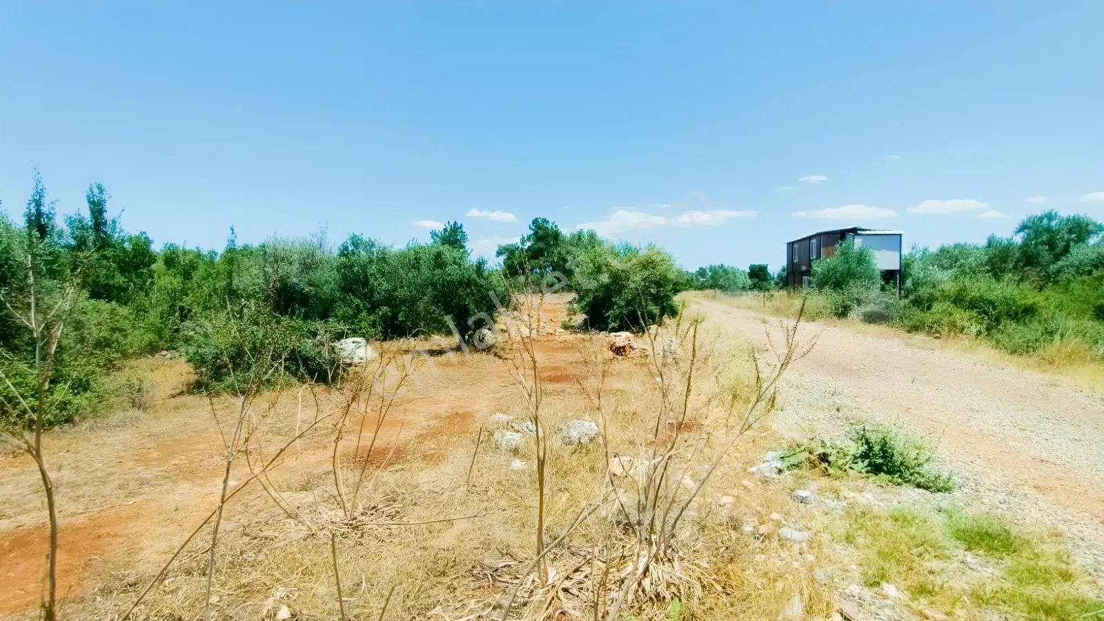 Geniş Doğa Manzaralı 2192 M² Satılık Tarla — fotoğraf 6