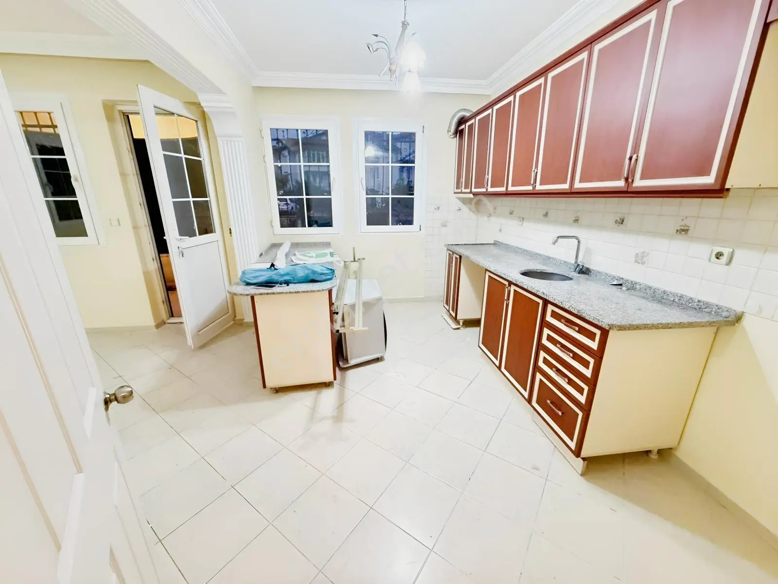 Fethiye Patlangıç Ta Satılık 3+1 Giriş Kat Dsire