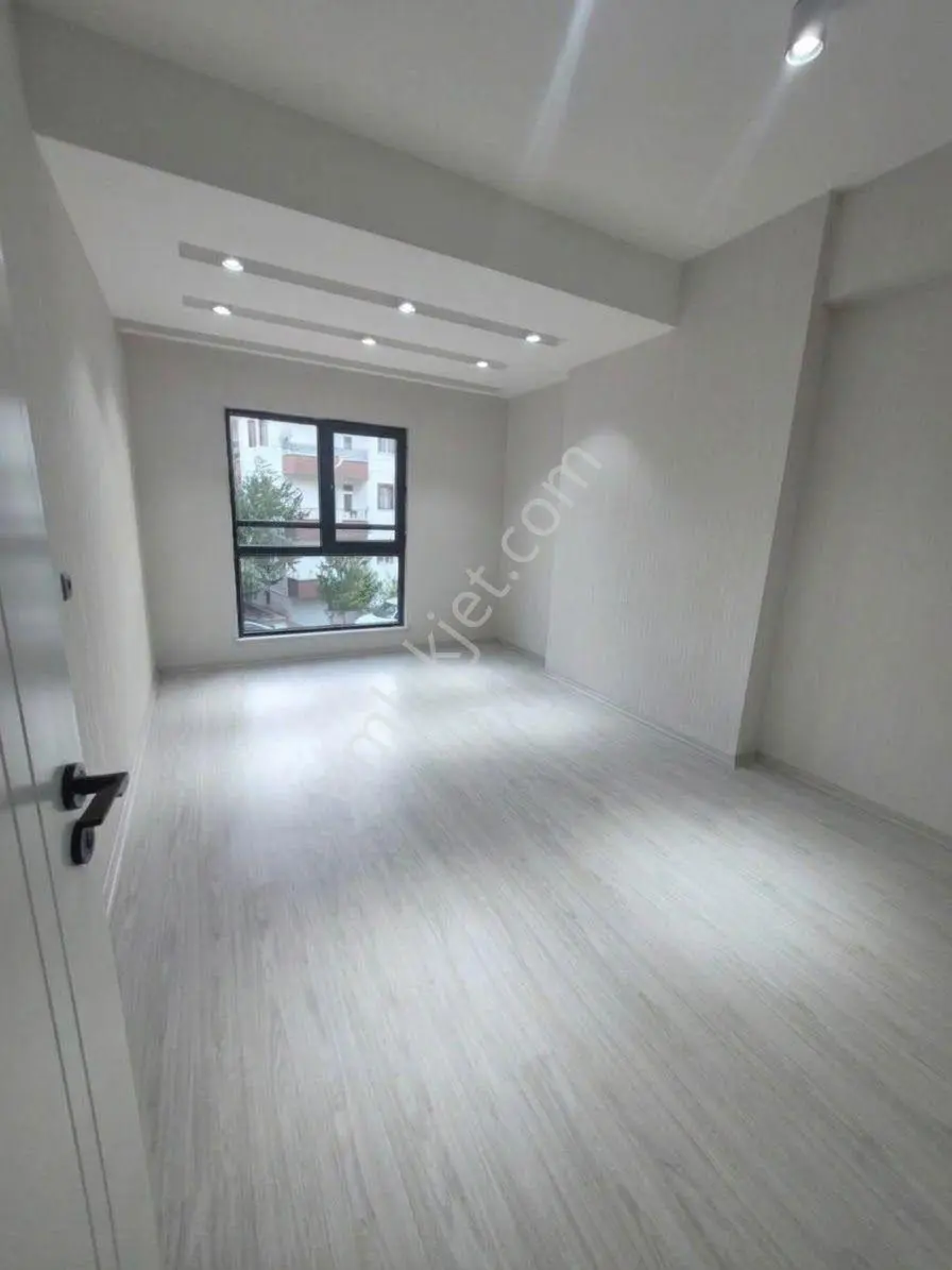 Küçük Bölcekte 3+1 Satılık Daire — fotoğraf 4