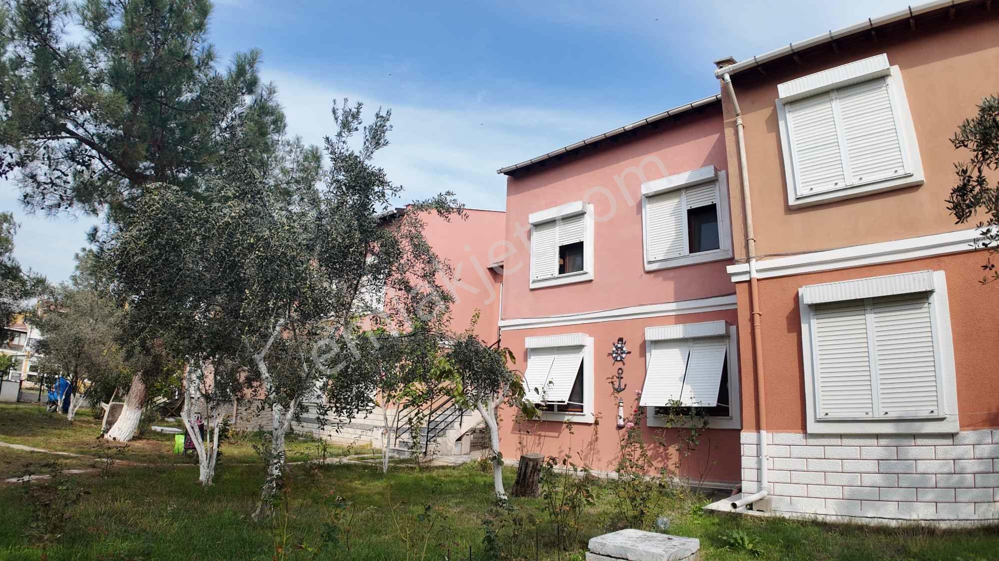 Re/max Land'den Havuzlu Sitede İçerisinde Yazlık — fotoğraf 21