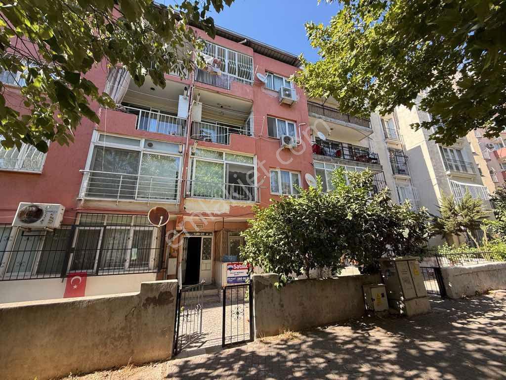 Bornova’Da Giriş Kat 2+1 | Doğalgaz Kombili | Çift Cepheli | Krediye Uygun
