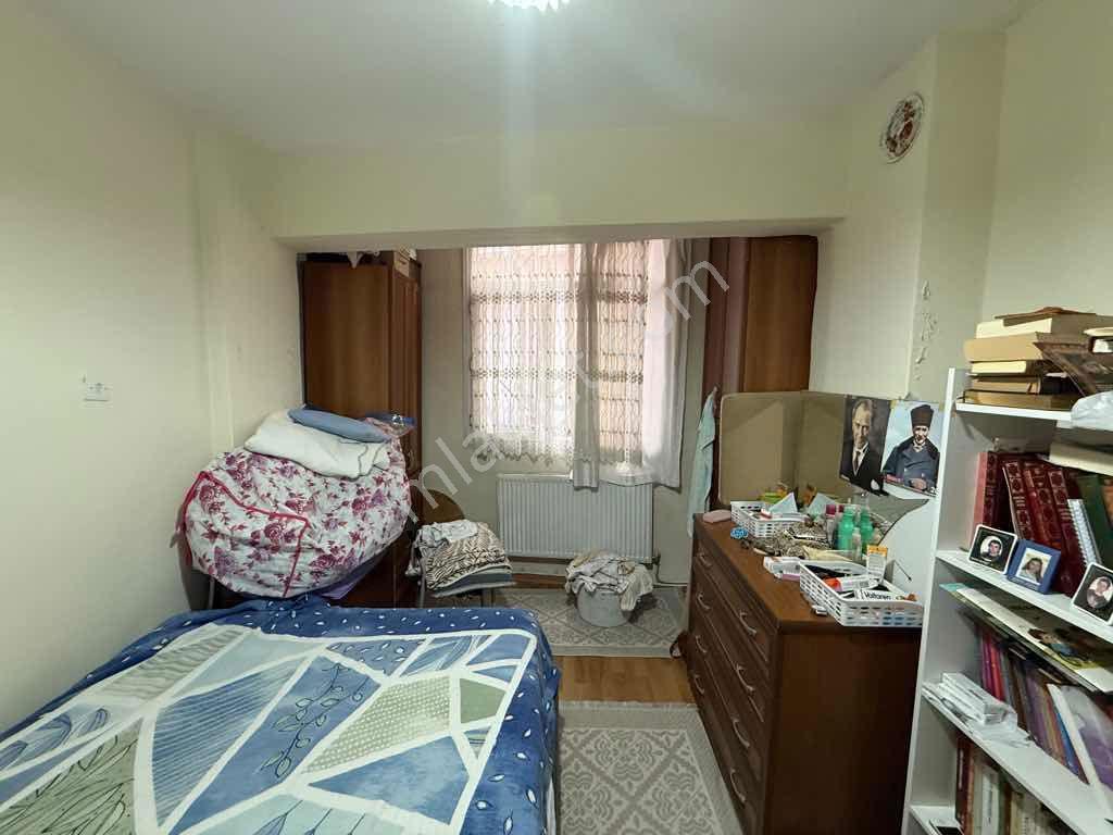 Bornova’da Giriş Kat 2+1 | Doğalgaz Kombili | Çift Cepheli | Krediye Uygun — fotoğraf 4
