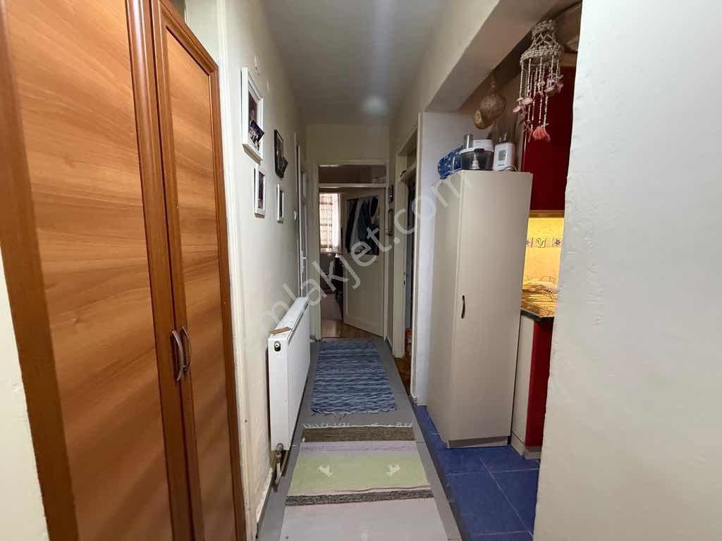 Bornova’da Giriş Kat 2+1 | Doğalgaz Kombili | Çift Cepheli | Krediye Uygun — fotoğraf 9