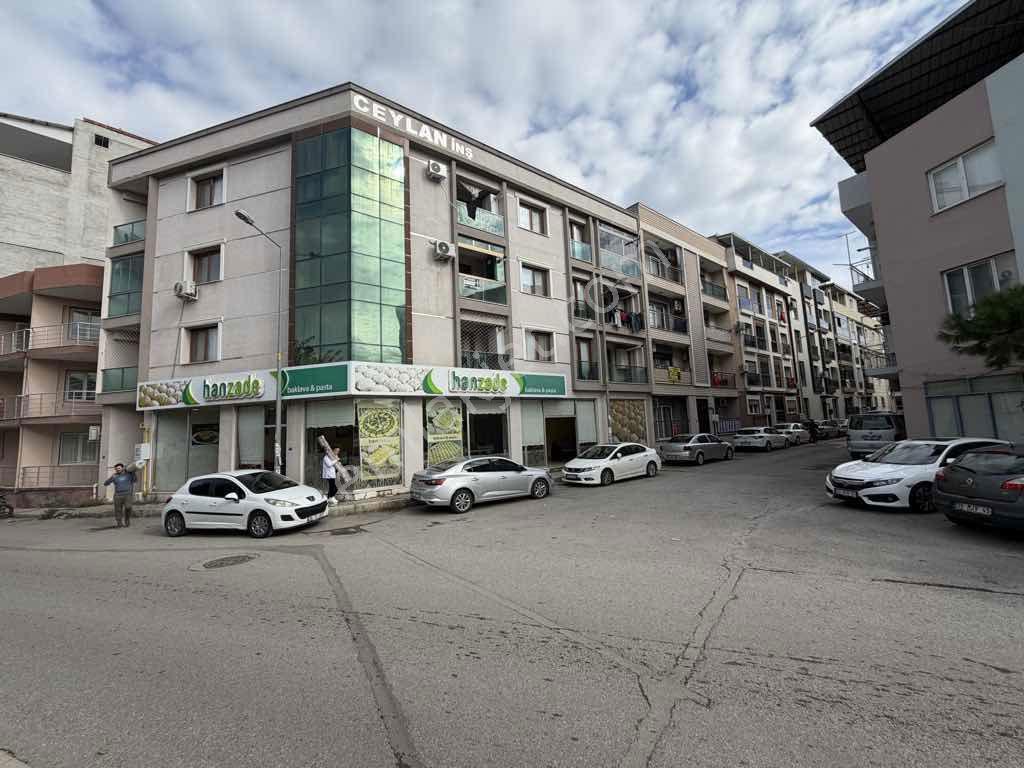 Menemen’de 2+1 | 2018 Yapımı | 3 Cepheli | Balkonlu | Krediye Uygun Daire — fotoğraf 3