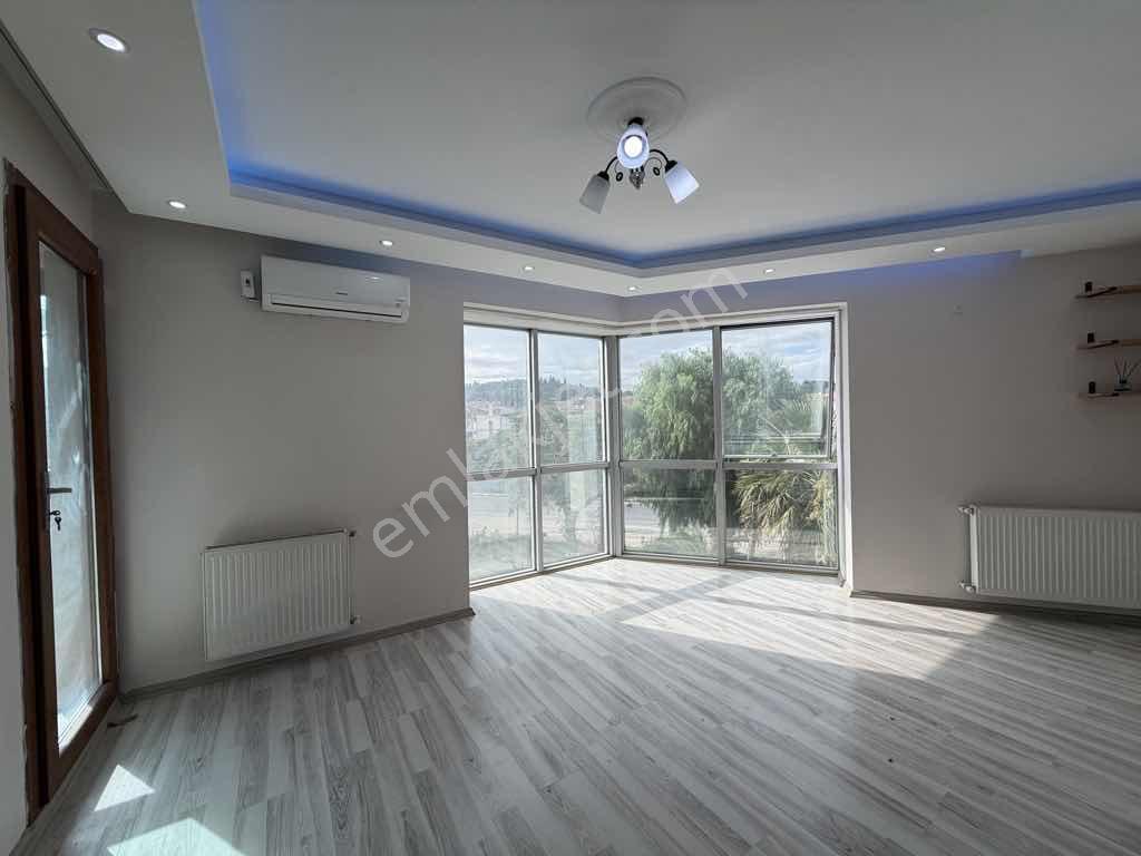 Menemen’de 2+1 | 2018 Yapımı | 3 Cepheli | Balkonlu | Krediye Uygun Daire — fotoğraf 23
