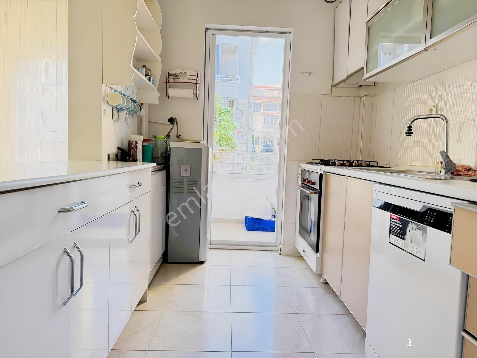 Çeşme Reisdere Tokide Satılık Bakımlı 2+1 | 2. Kat | — fotoğraf 8
