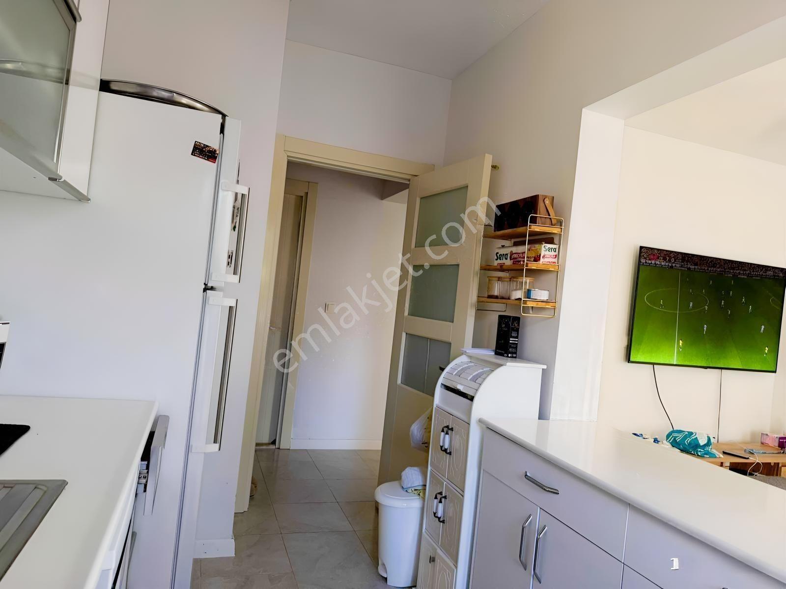 Çeşme Reisdere Tokide Satılık Bakımlı 2+1 | 2. Kat | — fotoğraf 9