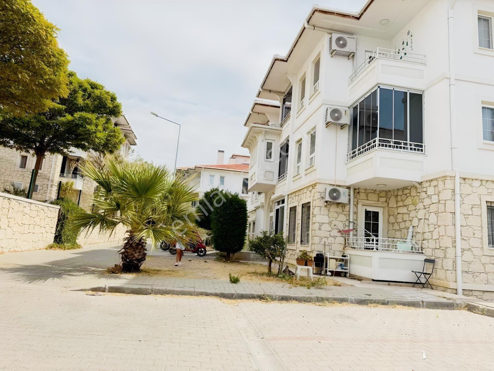 Çeşme Reisdere Tokide Satılık Bakımlı 2+1 | 2. Kat | — fotoğraf 11