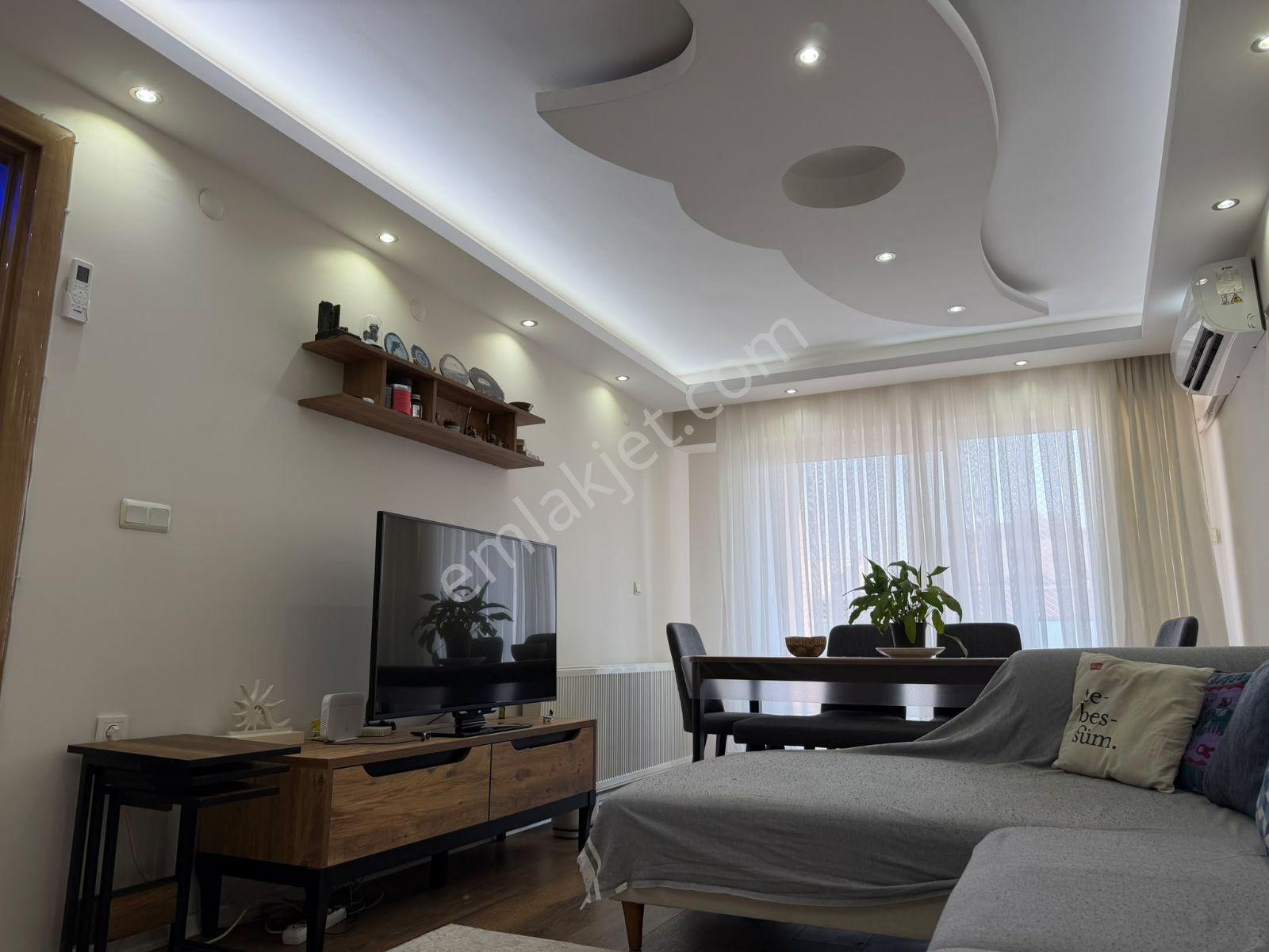 Karşıyaka'da Fırsat! 85 Net,2+1,kapalı Mutfak Konforlu Yaşam... — fotoğraf 4