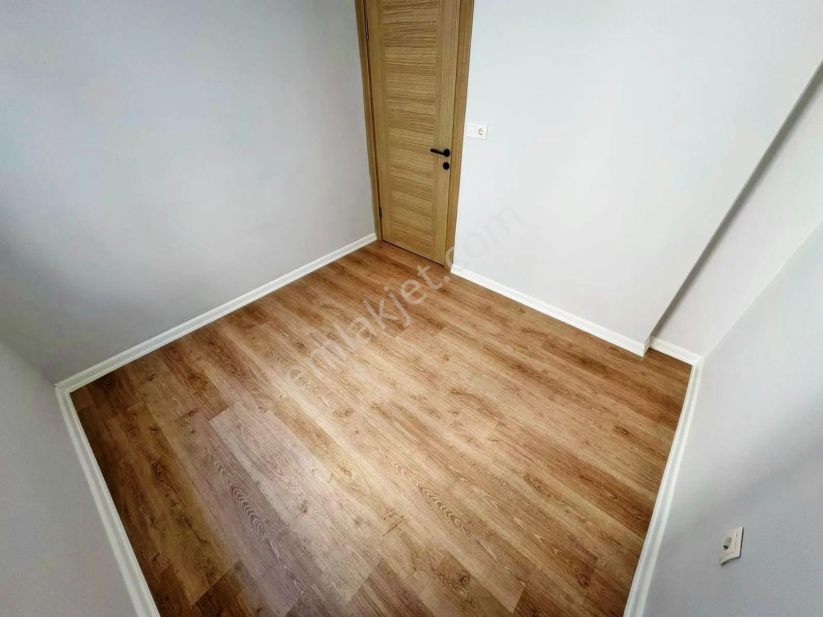 Aktiften Akçay'da Satılık Çift Balkonlu Doğalgazlı Asansörlü Lüx 2+1 Daire — fotoğraf 28