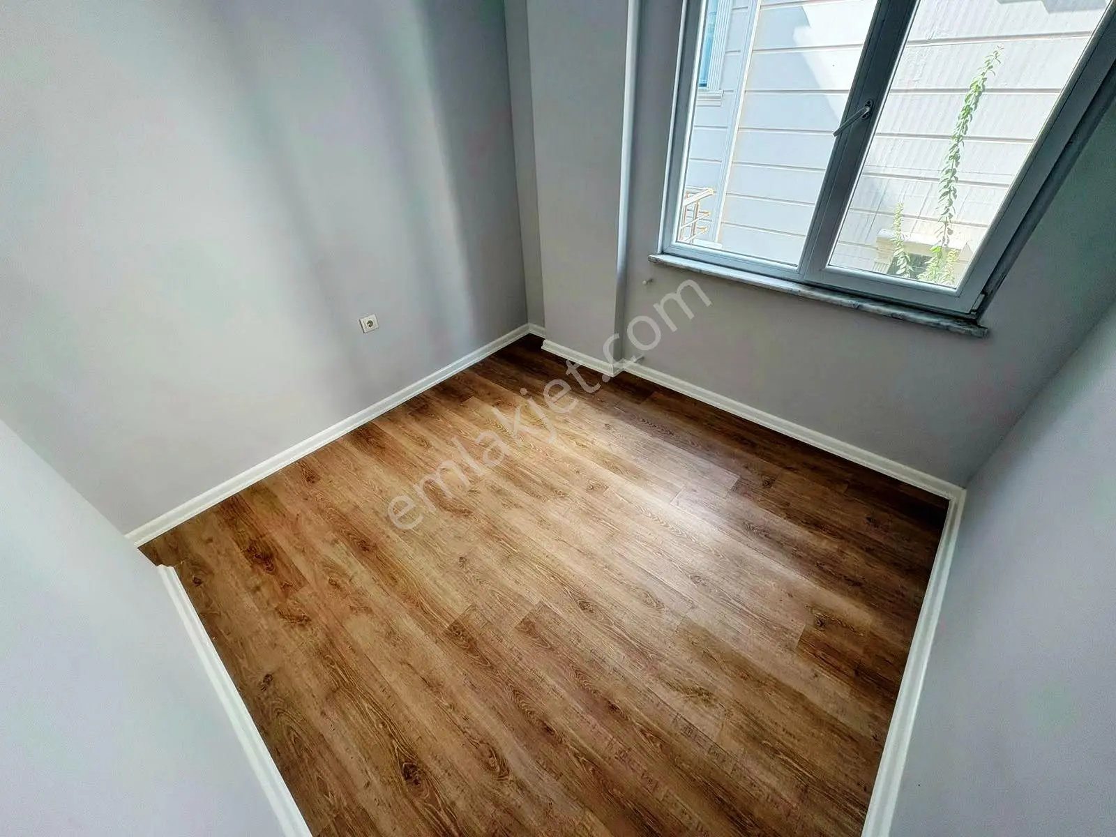 Aktiften Akçay'da Satılık Çift Balkonlu Doğalgazlı Asansörlü Lüx 2+1 Daire — fotoğraf 33