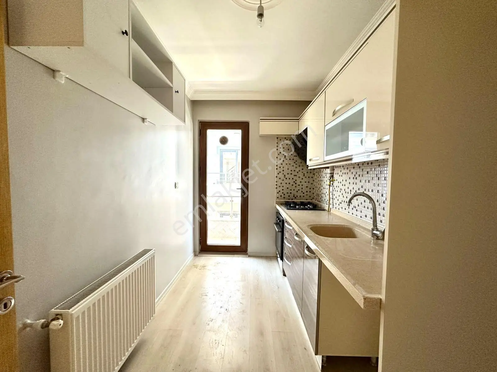 Referans'tan Altınkum'da Ayrı Mutfak Ön Cephe Fırsat Modern Tasarımlı 2+1 Daire — fotoğraf 16