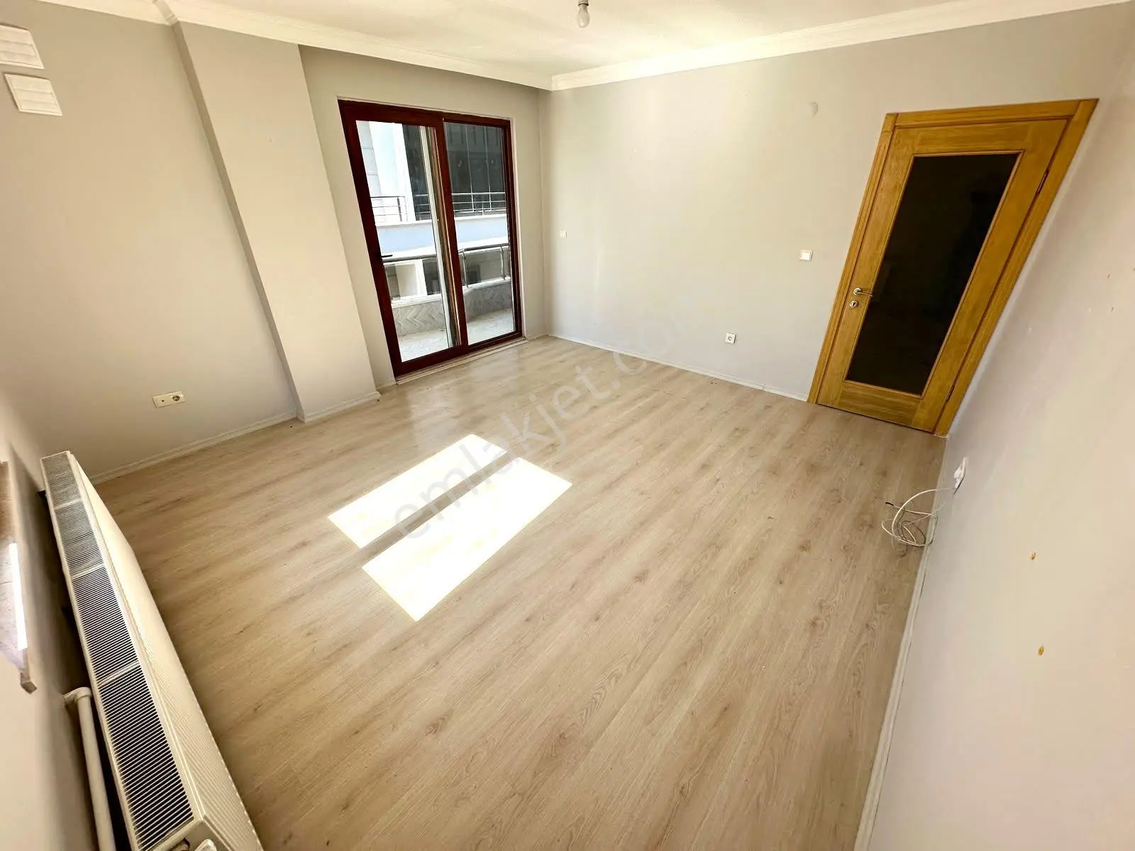 Referans'tan Altınkum'da Ayrı Mutfak Ön Cephe Fırsat Modern Tasarımlı 2+1 Daire — fotoğraf 25