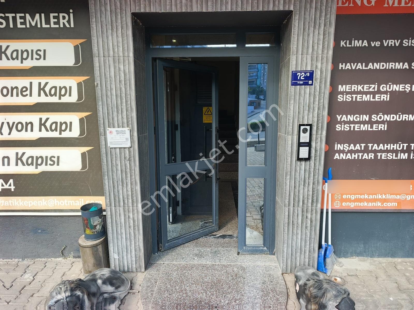 Kuşadasında Deniz Manzaralı 2+1 Satılık Daire — fotoğraf 3
