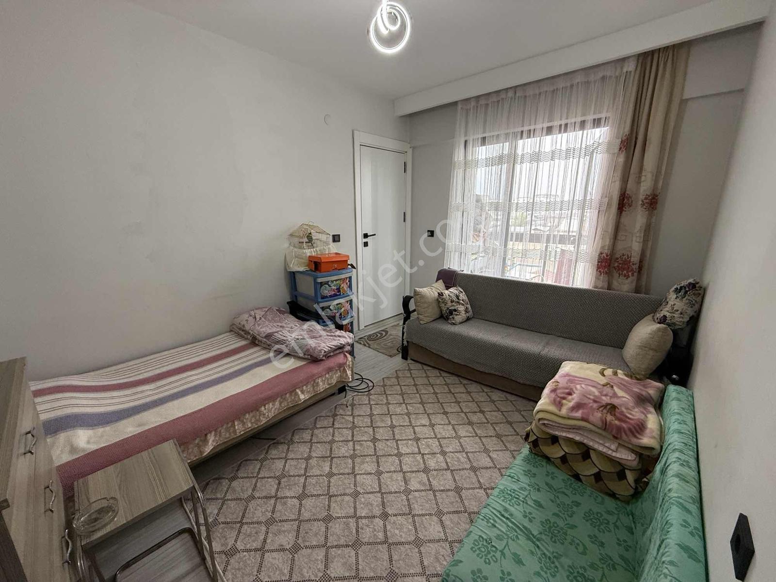 Esenevler Manzaralı Satılık Ferah Daire — fotoğraf 5