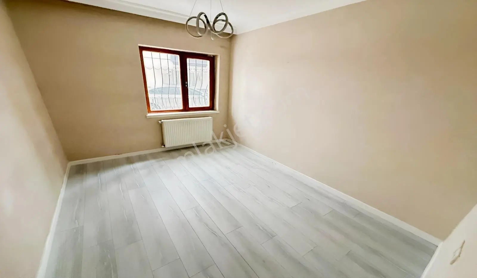 Kuşcağız 3+1 Giriş Kat Kök Tapu Bölgenin En Uygun Fiyatlısı — fotoğraf 17