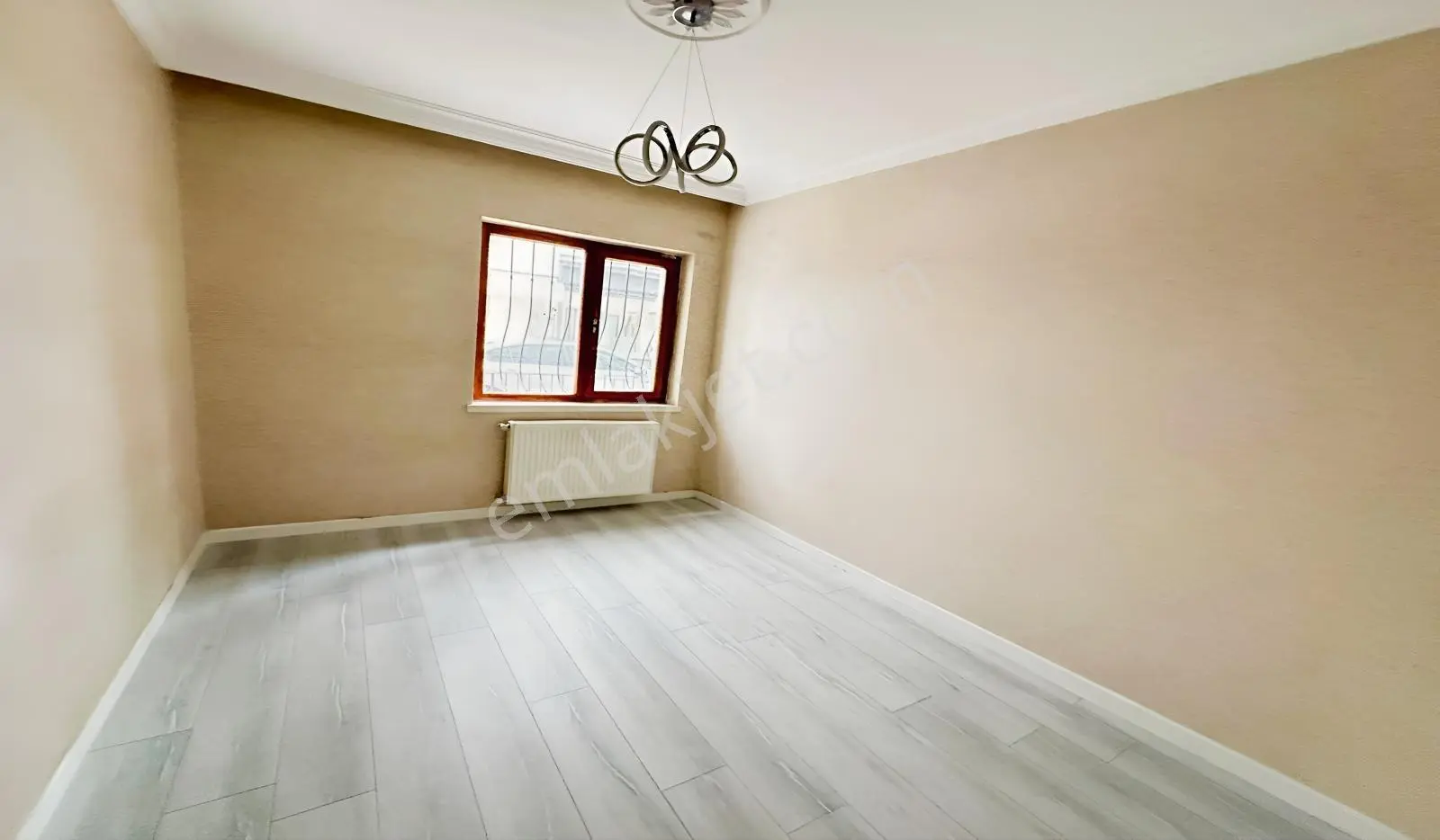 Kuşcağız 3+1 Giriş Kat Kök Tapu Bölgenin En Uygun Fiyatlısı — fotoğraf 18