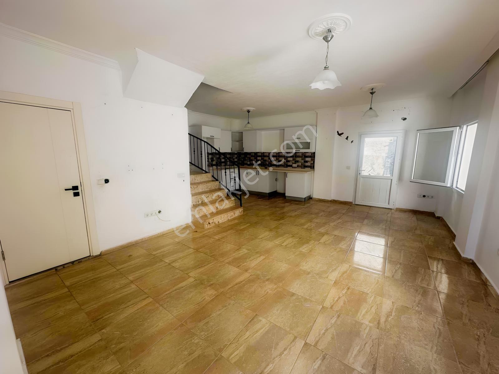 Bodrum Ortakent Yahşi'de Site İçinde 220m2 Tribleks Villa — fotoğraf 8