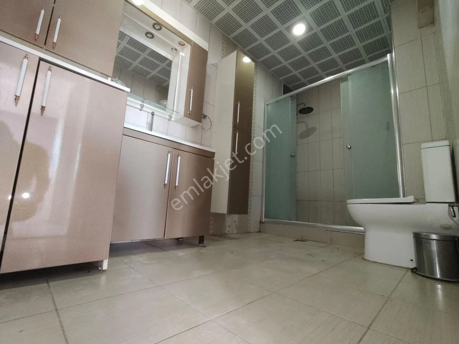 Yılmaz Gayrimenkul'den Mevlana Mah 3+1 Katta 140m2 Fuzul Eve Vs. Uygun Kupon Full+full Yapılı Daire — fotoğraf 4
