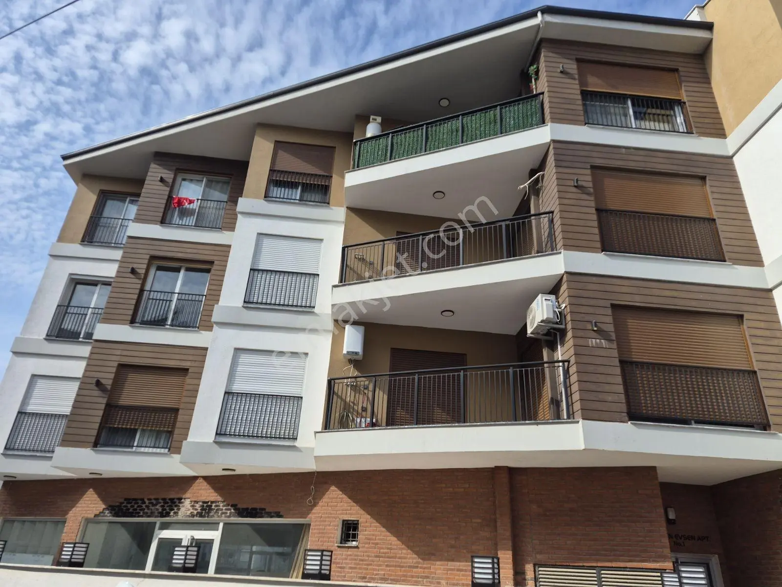 Kuşadası Davutlar Bölgesinde Satılık 1+1 Daire — fotoğraf 3
