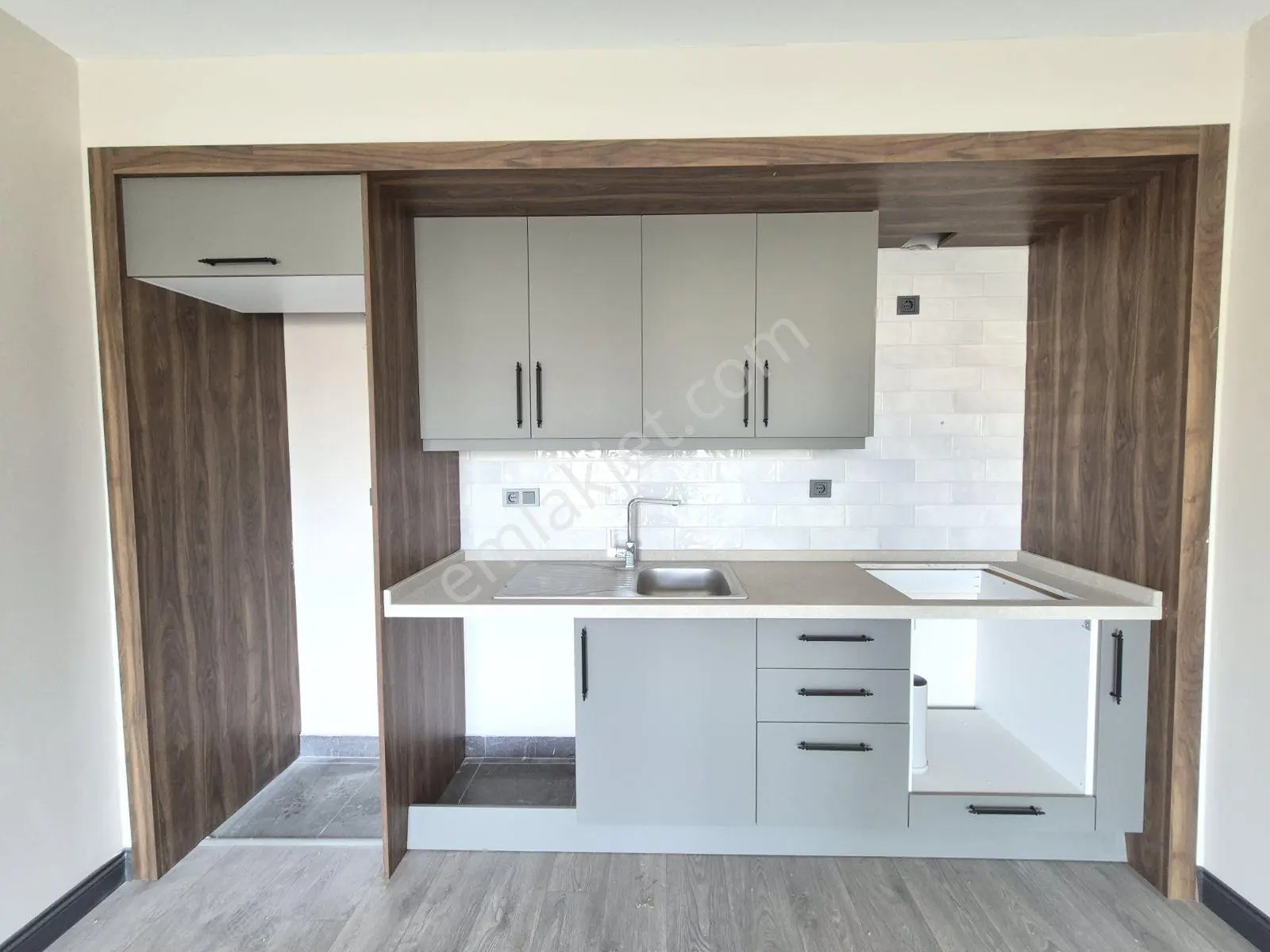 Kuşadası Davutlar Bölgesinde Satılık 1+1 Daire — fotoğraf 14