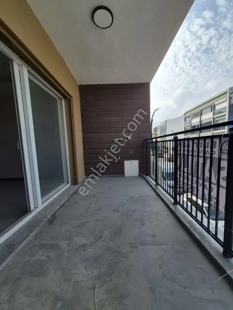 Kuşadası Davutlar Bölgesinde Satılık 1+1 Daire — fotoğraf 16