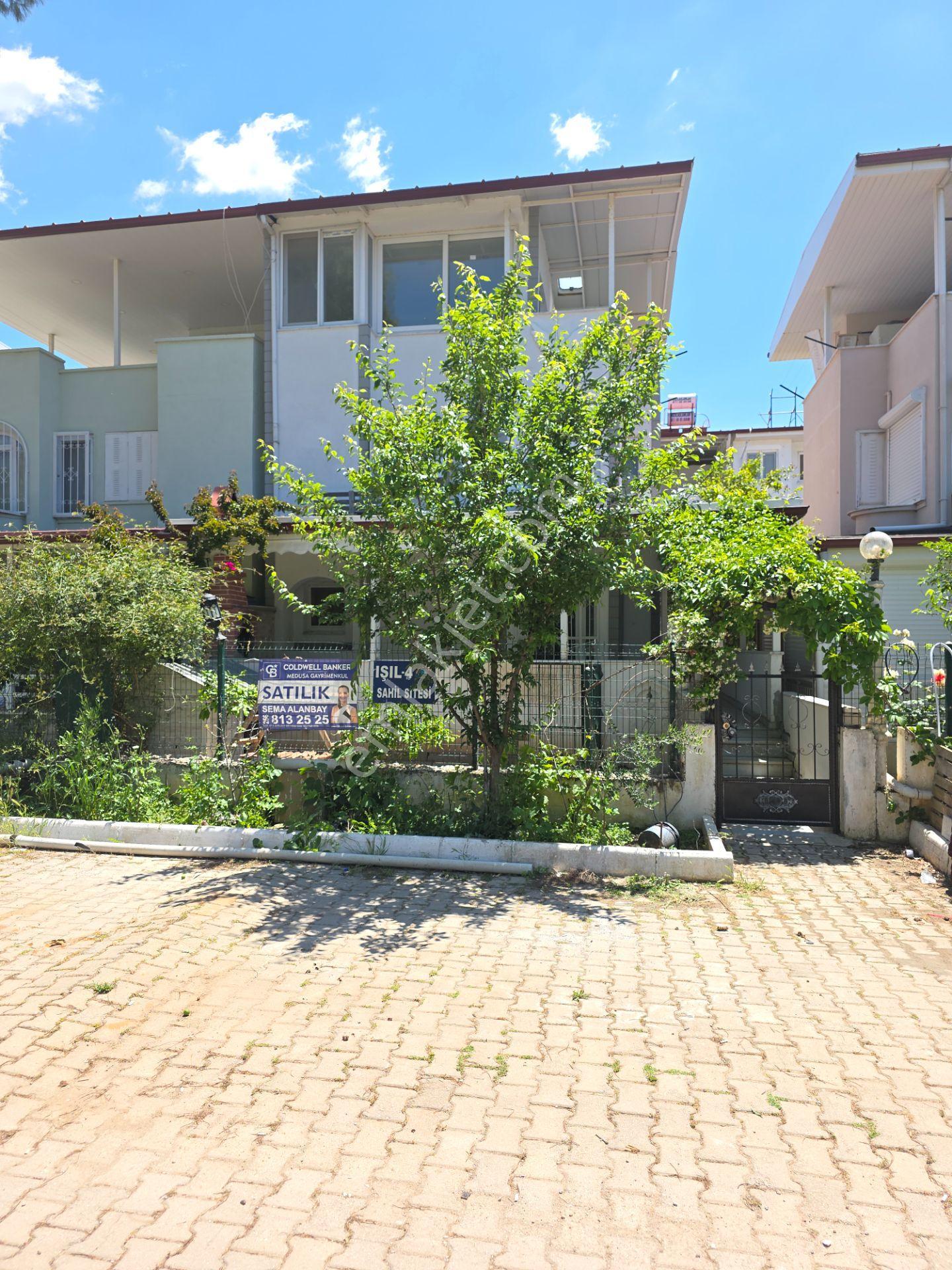 Satılık 3+1 Villa Sağtur Denize 600 Metre